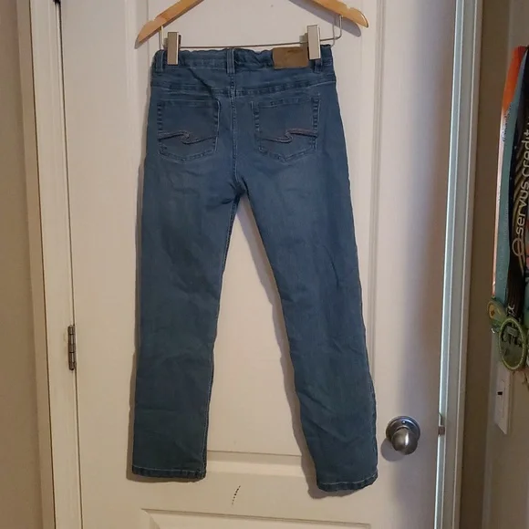 Silver Jeans - Picture 2 of 3